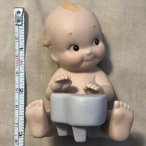 (Vintage) Kewpie BABY WITH PIANO